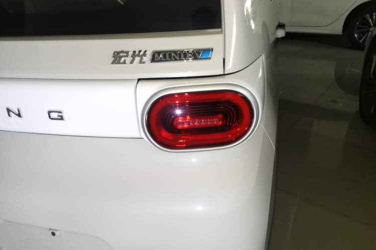 Used Wuling Hongguang MINIEV 2024 3rd Generation 215km Youth Edition Right Rear Taillight