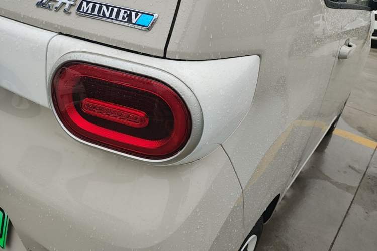 Used Wuling Hongguang MINIEV 2024 3rd Generation 215km Youth Edition Right Rear Taillight