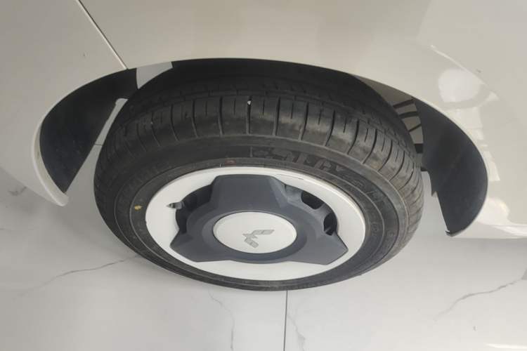 Used Wuling Hongguang MINIEV 2024 3rd Generation 215km Youth Edition Right Rear Wheel Hub