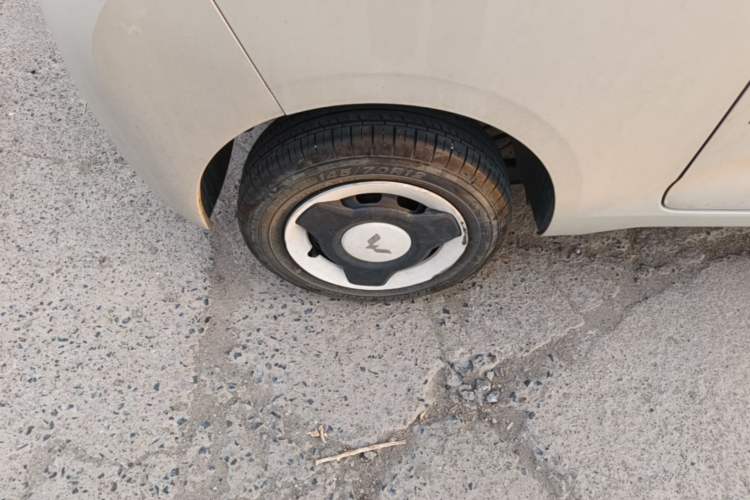 Used Wuling Hongguang MINIEV 2024 3rd Generation 215km Youth Edition Right Rear Wheel Hub