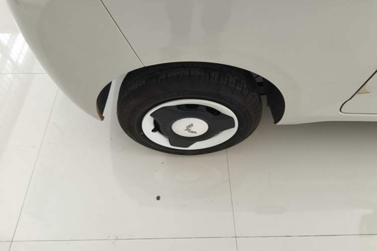 Used Wuling Hongguang MINIEV 2024 3rd Generation 215km Youth Edition Right Rear Wheel Hub