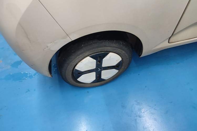 Used Wuling Hongguang MINIEV 2024 3rd Generation 215km Advanced Version Right Rear Wheel Hub