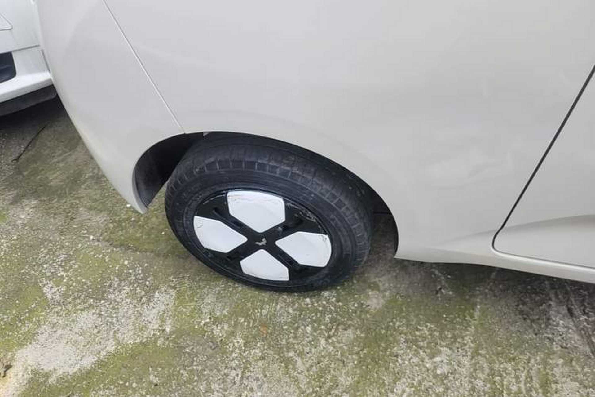 Used Wuling Hongguang MINIEV 2024 3rd Generation 215km Advanced Version Right Rear Wheel Hub