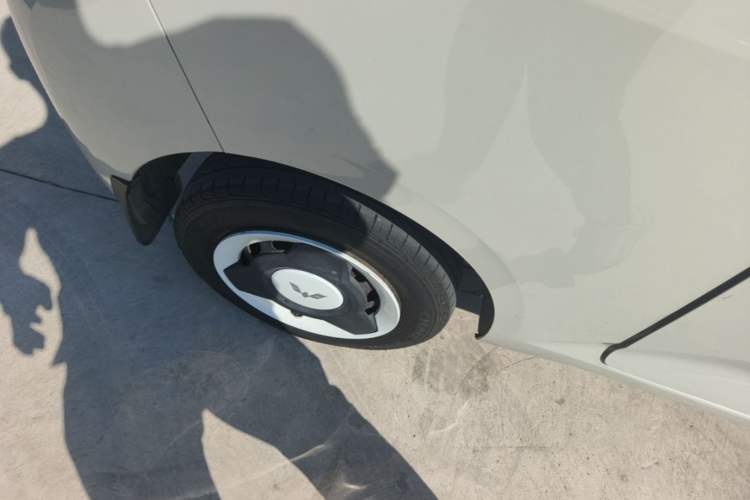 Used Wuling Hongguang MINIEV 2024 3rd Generation 215km Youth Edition Right Rear Wheel Hub