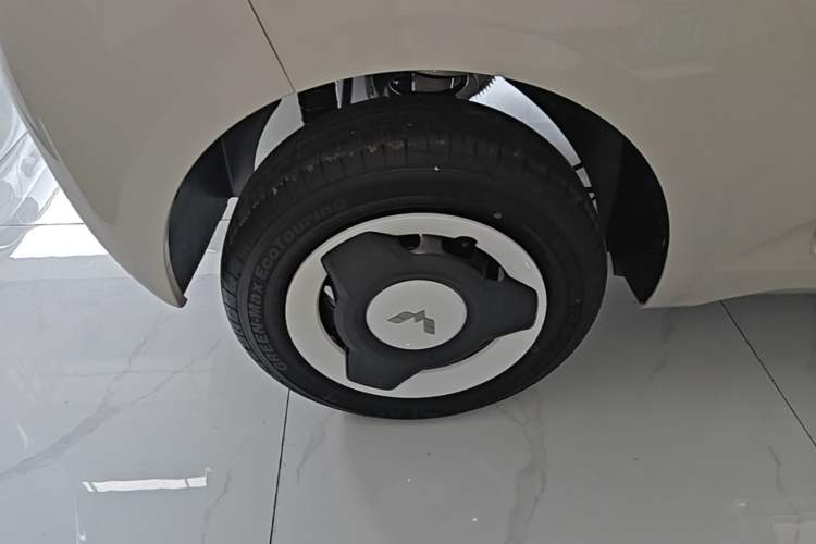 Used Wuling Hongguang MINIEV 2024 3rd Generation 170 km Right Rear Wheel Hub