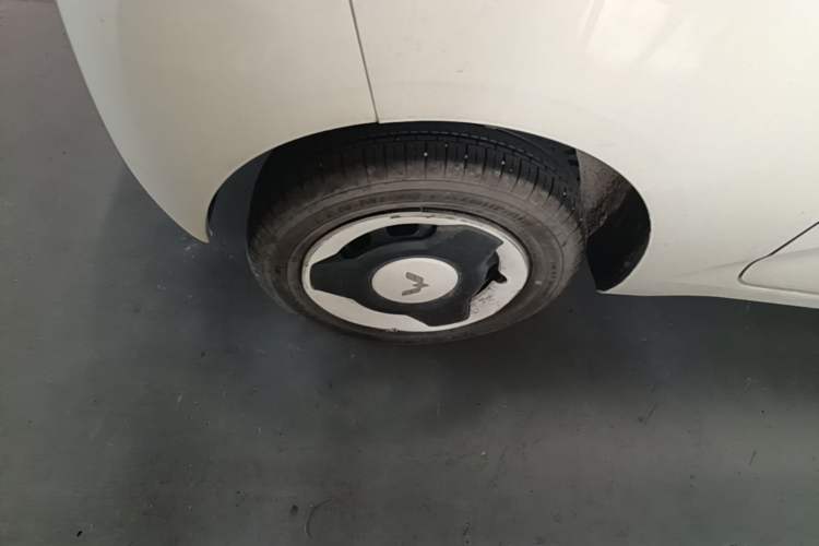 Used Wuling Hongguang MINIEV 2024 3rd Generation 215km Youth Edition Right Rear Wheel Hub