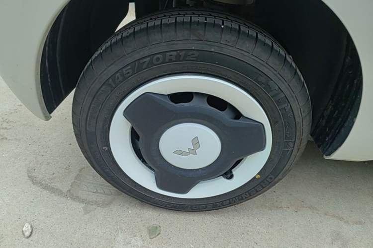Used Wuling Hongguang MINIEV 2024 3rd Generation 215km Youth Edition Right Rear Wheel Hub
