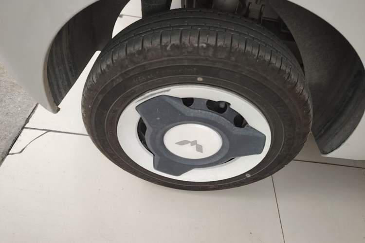 Used Wuling Hongguang MINIEV 2024 3rd Generation 215km Youth Edition Right Rear Wheel Hub