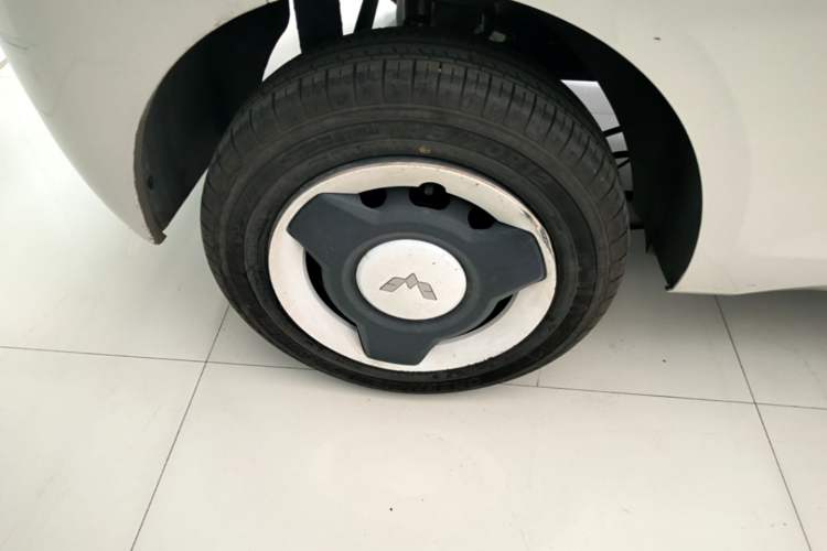 Used Wuling Hongguang MINIEV 2024 3rd Generation 215km Youth Edition Right Rear Wheel Hub