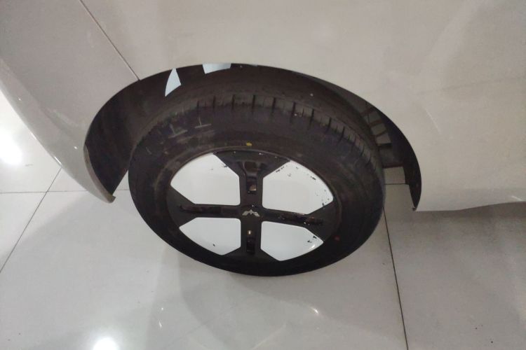Used Wuling Hongguang MINIEV 2024 3rd Generation 215km Advanced Version Right Rear Wheel Hub