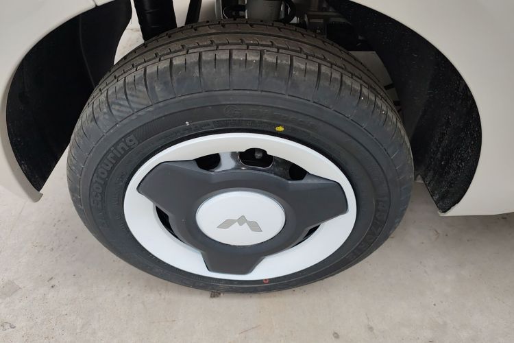 Used Wuling Hongguang MINIEV 2024 3rd Generation 215km Youth Edition Right Rear Wheel Hub