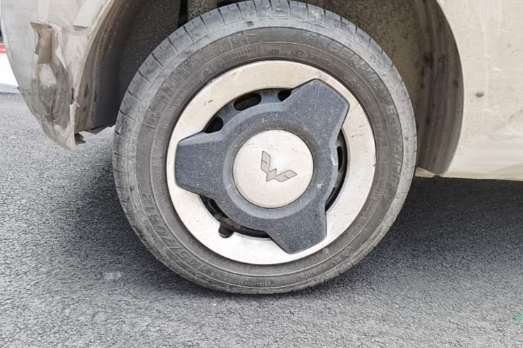 Used Wuling Hongguang MINIEV 2024 3rd Generation 215km Youth Edition Right Rear Wheel Hub