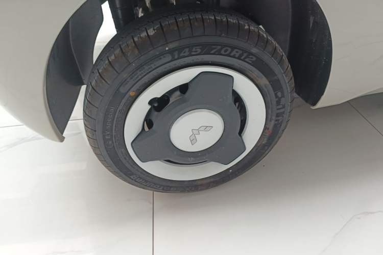 Used Wuling Hongguang MINIEV 2024 3rd Generation 215km Youth Edition Right Rear Wheel Hub