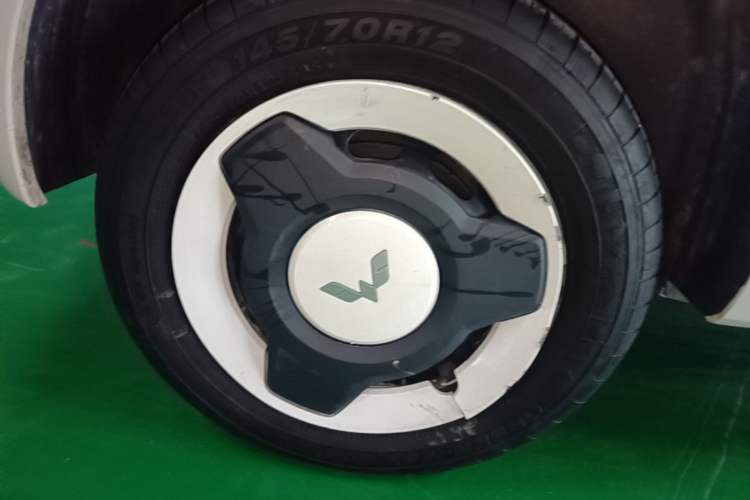 Used Wuling Hongguang MINIEV 2024 3rd Generation 215km Youth Edition Right Rear Wheel Hub