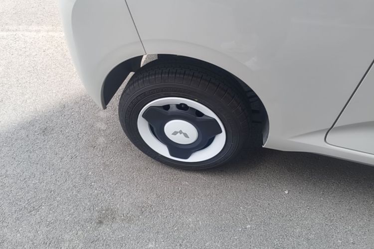 Used Wuling Hongguang MINIEV 2024 3rd Generation 215km Youth Edition Right Rear Wheel Hub