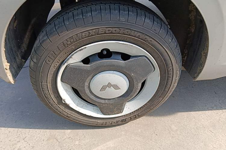 Used Wuling Hongguang MINIEV 2024 3rd Generation 120 km Right Rear Wheel Hub