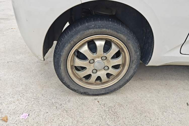 Used Wuling Hongguang MINIEV 2024 3rd Generation 215km Youth Edition Right Rear Wheel Hub