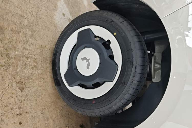 Used Wuling Hongguang MINIEV 2024 3rd Generation 215km Youth Edition Right Rear Wheel Hub