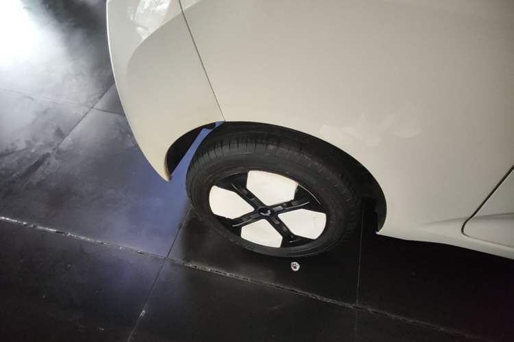 Used Wuling Hongguang MINIEV 2024 3rd Generation 215km Advanced Version Right Rear Wheel Hub