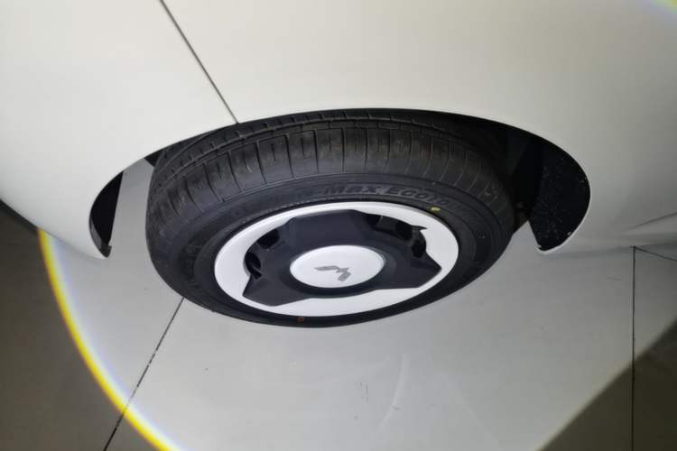 Used Wuling Hongguang MINIEV 2024 3rd Generation 215km Youth Edition Right Rear Wheel Hub