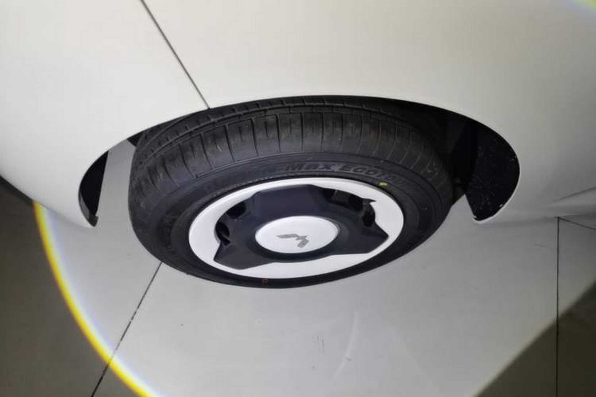 Used Wuling Hongguang MINIEV 2024 3rd Generation 215km Youth Edition Right Rear Wheel Hub