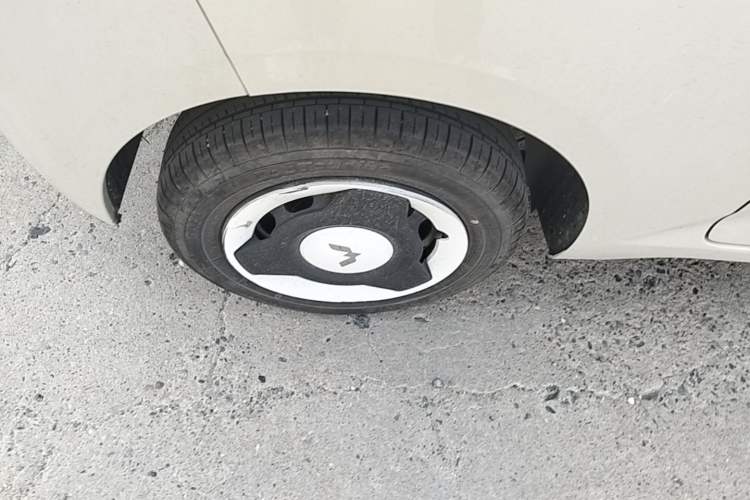 Used Wuling Hongguang MINIEV 2024 3rd Generation 170 km Right Rear Wheel Hub