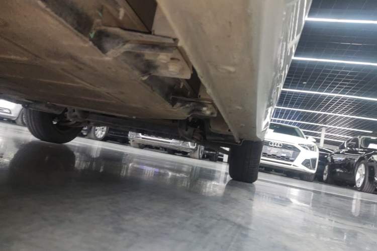 Used Wuling Hongguang MINIEV 2024 3rd Generation 215km Youth Edition Right Side Sill