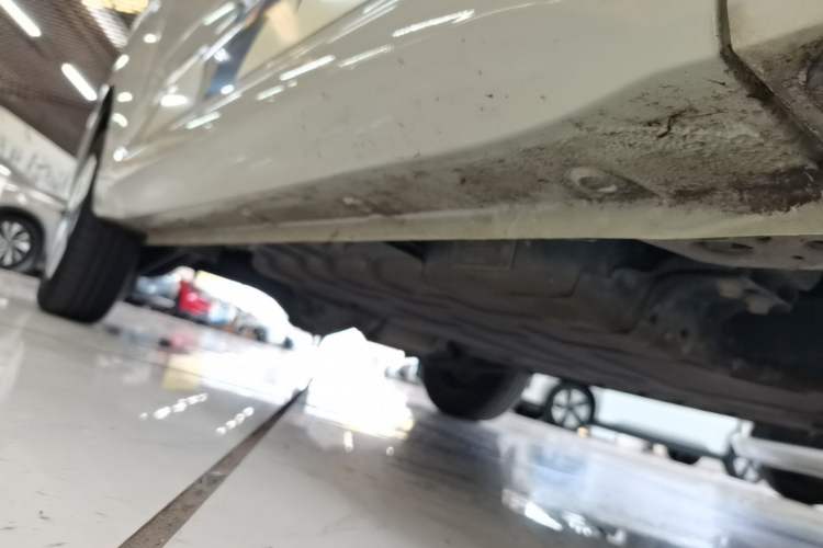 Used Wuling Hongguang MINIEV 2024 3rd Generation 215km Advanced Version Right Side Sill