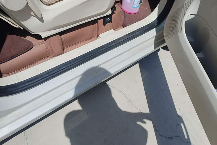 Used Wuling Hongguang MINIEV 2024 3rd Generation 215km Youth Edition Right Side Sill