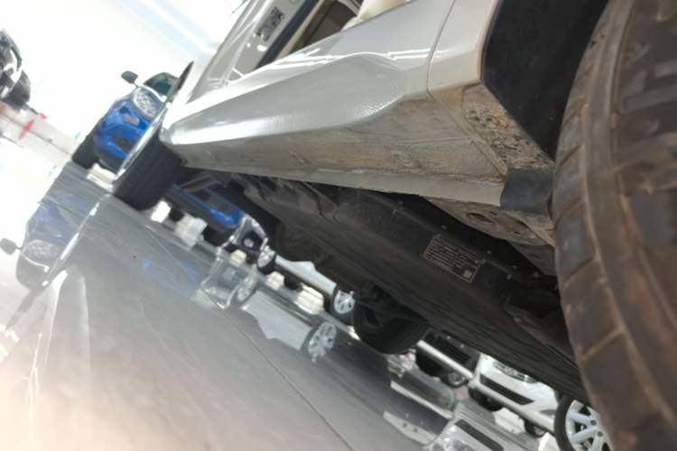 Used Wuling Hongguang MINIEV 2024 3rd Generation 215km Youth Edition Right Side Sill