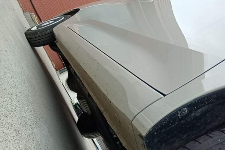 Used Wuling Hongguang MINIEV 2024 3rd Generation 215km Youth Edition Right Side Sill