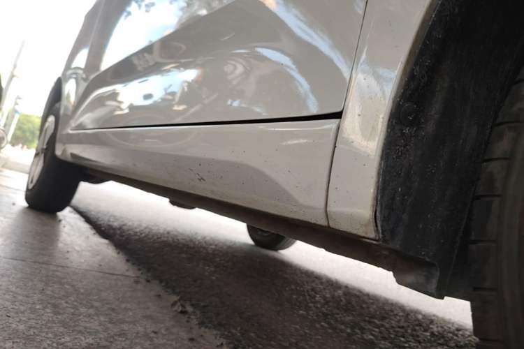 Used Wuling Hongguang MINIEV 2024 3rd Generation 215km Advanced Version Right Side Sill