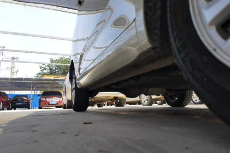 Used Wuling Hongguang MINIEV 2024 3rd Generation 215km Youth Edition Right Side Sill
