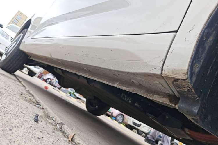 Used Wuling Hongguang MINIEV 2024 3rd Generation 215km Youth Edition Right Side Sill