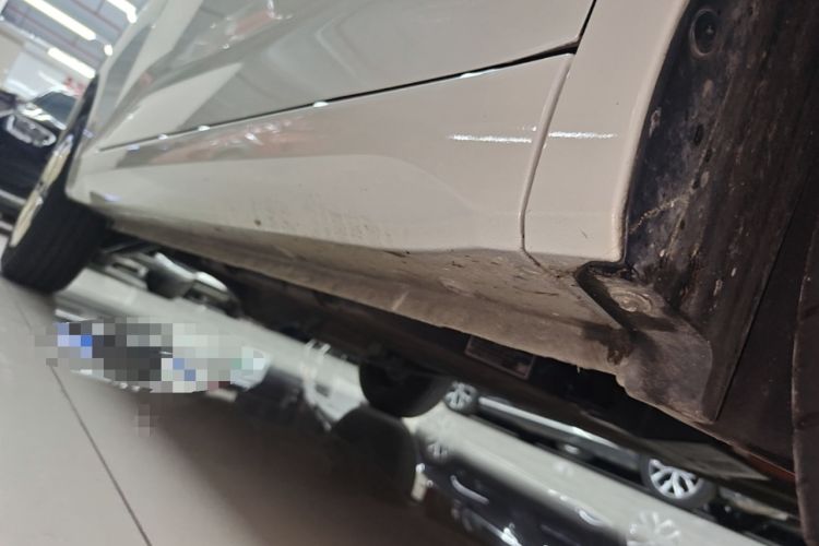 Used Wuling Hongguang MINIEV 2024 3rd Generation 215km Youth Edition Right Side Sill