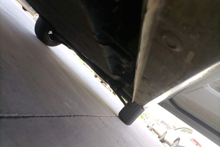 Used Wuling Hongguang MINIEV 2024 3rd Generation 215km Youth Edition Right Side Sill