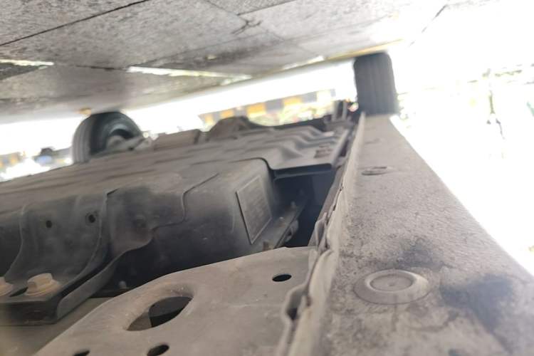 Used Wuling Hongguang MINIEV 2024 3rd Generation 215km Advanced Version Right Side Sill