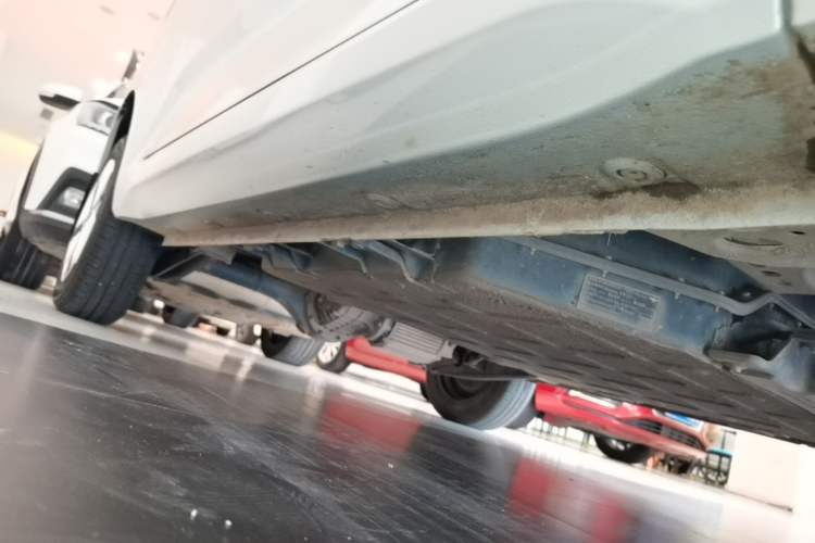 Used Wuling Hongguang MINIEV 2024 3rd Generation 215km Advanced Version Right Side Sill