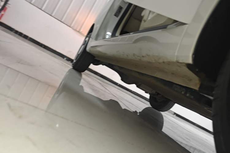 Used Wuling Hongguang MINIEV 2024 3rd Generation 215km Youth Edition Right Side Sill