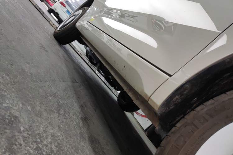 Used Wuling Hongguang MINIEV 2024 3rd Generation 215km Youth Edition Right Side Sill