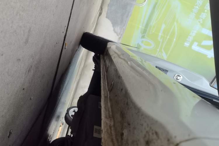 Used Wuling Hongguang MINIEV 2024 Third Generation 120 km Right Side Sill