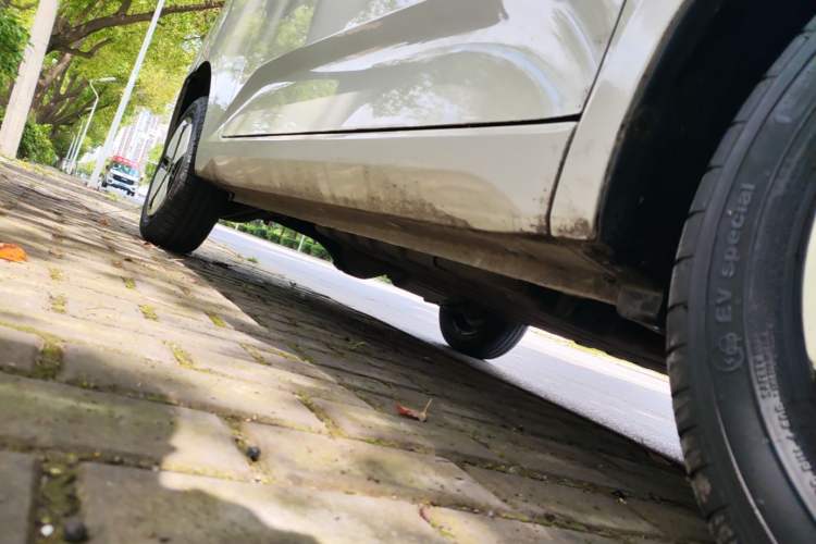 Used Wuling Hongguang MINIEV 2024 3rd Generation 215km Advanced Version Right Side Sill
