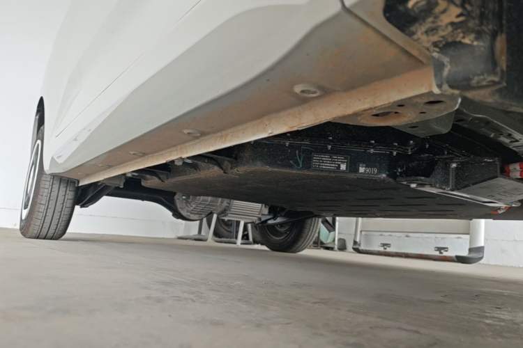 Used Wuling Hongguang MINIEV 2024 3rd Generation 215km Youth Edition Right Side Sill