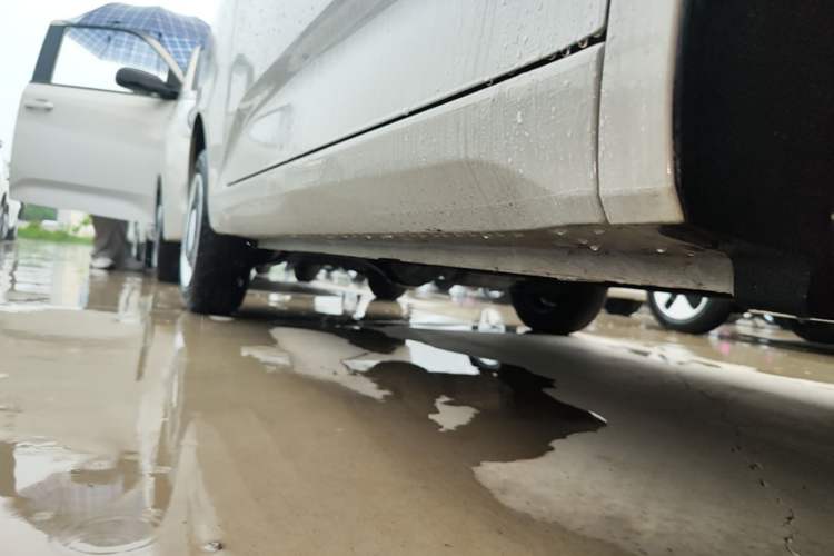 Used Wuling Hongguang MINIEV 2024 3rd Generation 215km Youth Edition Right Side Sill
