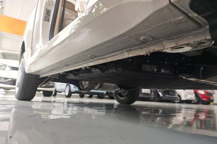 Used Wuling Hongguang MINIEV 2024 3rd Generation 215km Youth Edition Right Side Sill