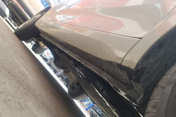 Used Wuling Hongguang MINIEV 2024 3rd Generation 215km Youth Edition Right Side Sill
