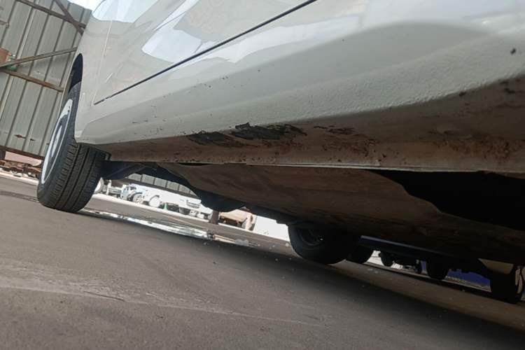Used Wuling Hongguang MINIEV 2024 3rd Generation 215km Youth Edition Right Side Sill