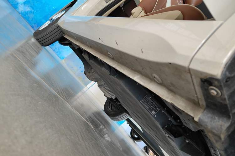 Used Wuling Hongguang MINIEV 2024 3rd Generation 215km Advanced Version Right Side Sill
