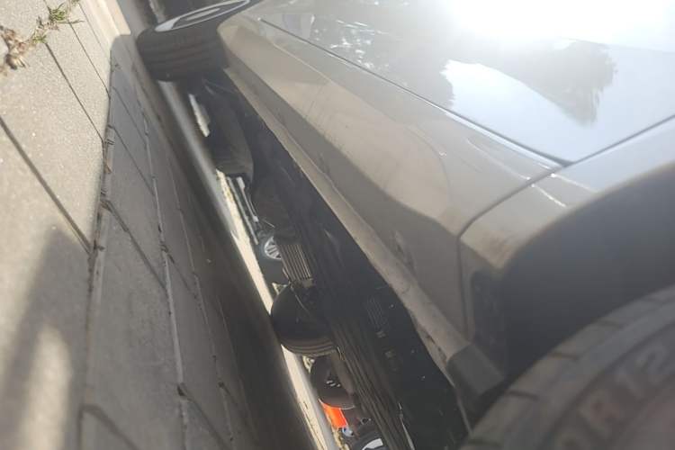 Used Wuling Hongguang MINIEV 2024 3rd Generation 215km Youth Edition Right Side Sill