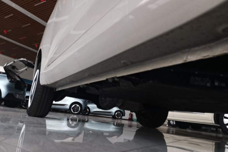 Used Wuling Hongguang MINIEV 2024 3rd Generation 215km Youth Edition Right Side Sill